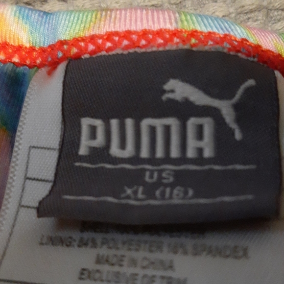 Tank and capris - Picture 3 of 4